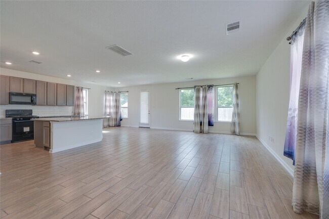 Foto del edificio - 2547 White Bluff Ln