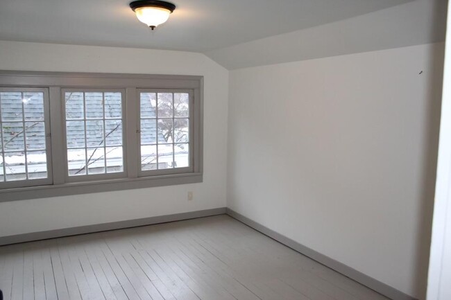 Foto del edificio - 2812 N Washington St