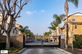 Building Photo - 4230 Vía Angelo