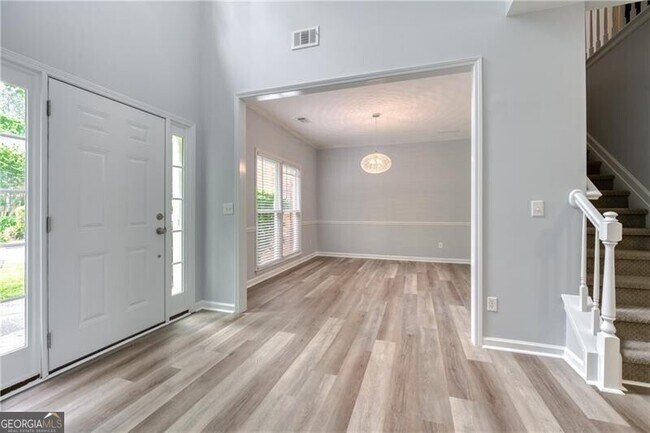 Building Photo - 355 Lamme Chase