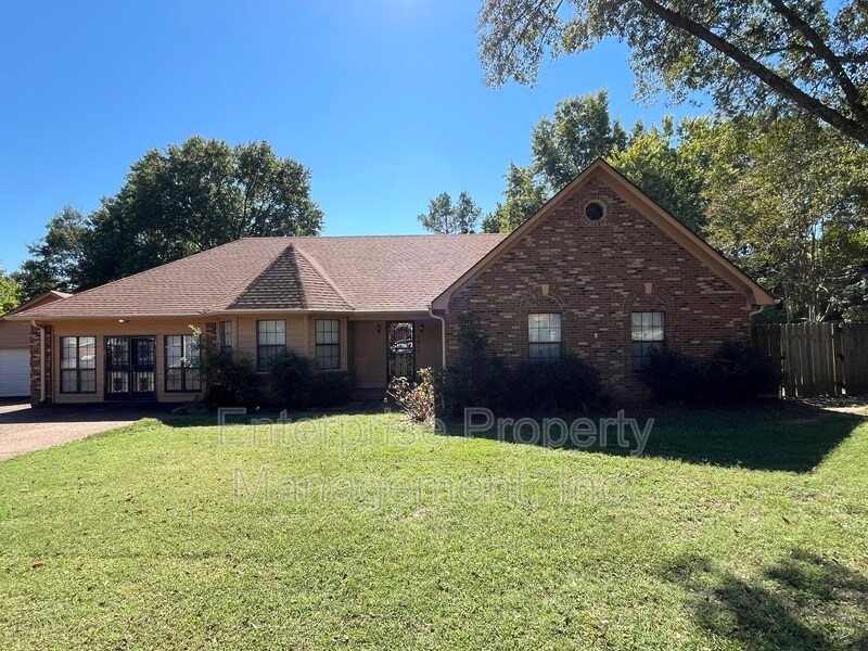 Foto principal - 5429 Craigmont Dr