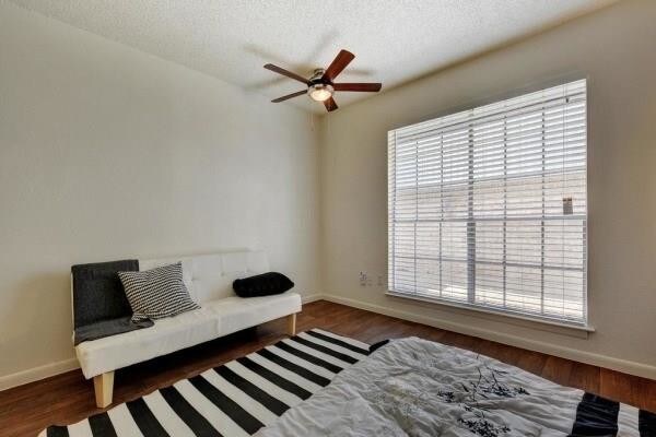 Foto del edificio - 2510 Elmont Dr