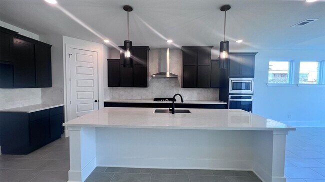 Building Photo - 2835 Lemonwood Ln