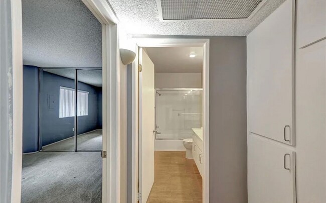 Foto del edificio - 3530 Elm Ave