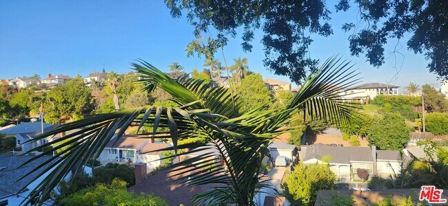 Foto del edificio - 5667 Heatherdale Dr