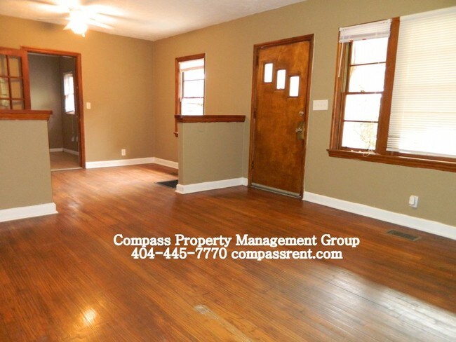 Building Photo - 1860 Camellia Dr