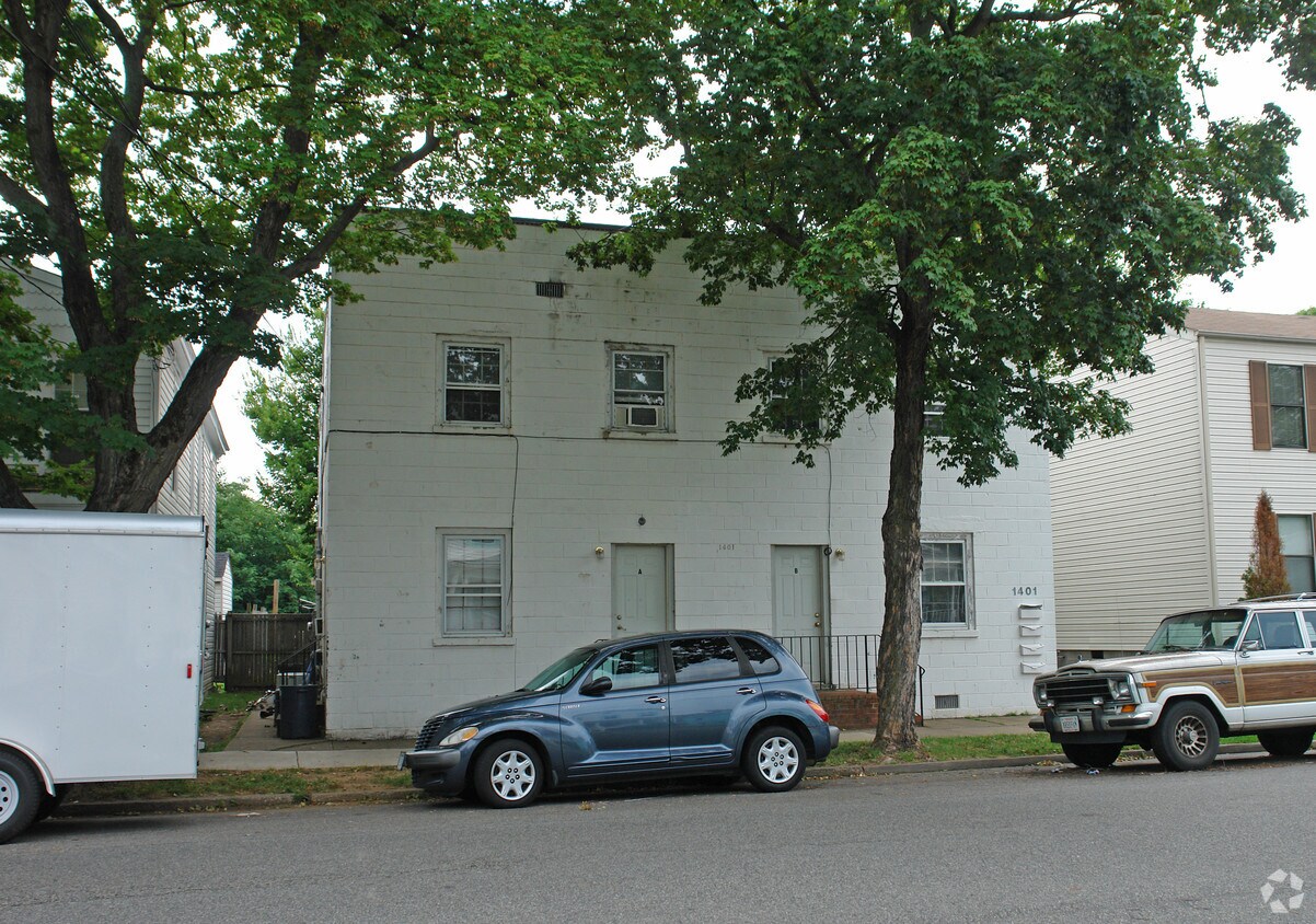 Primary Photo - 1401 Charles St