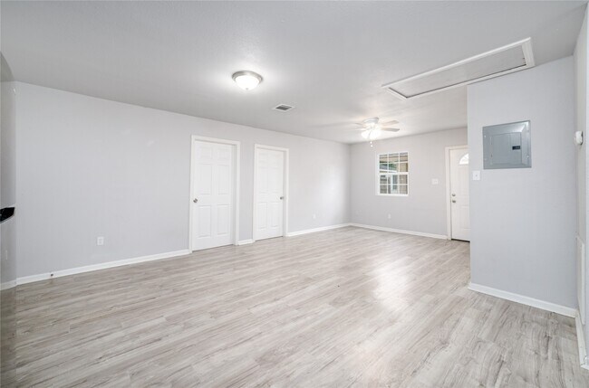 Foto del edificio - 1309 Jefferson St