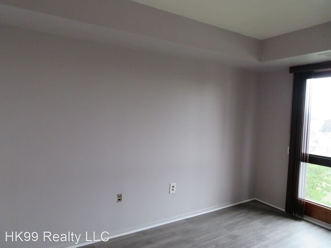 Building Photo - 2 br, 2 bath House - 7600 Roosevelt Blvd U...