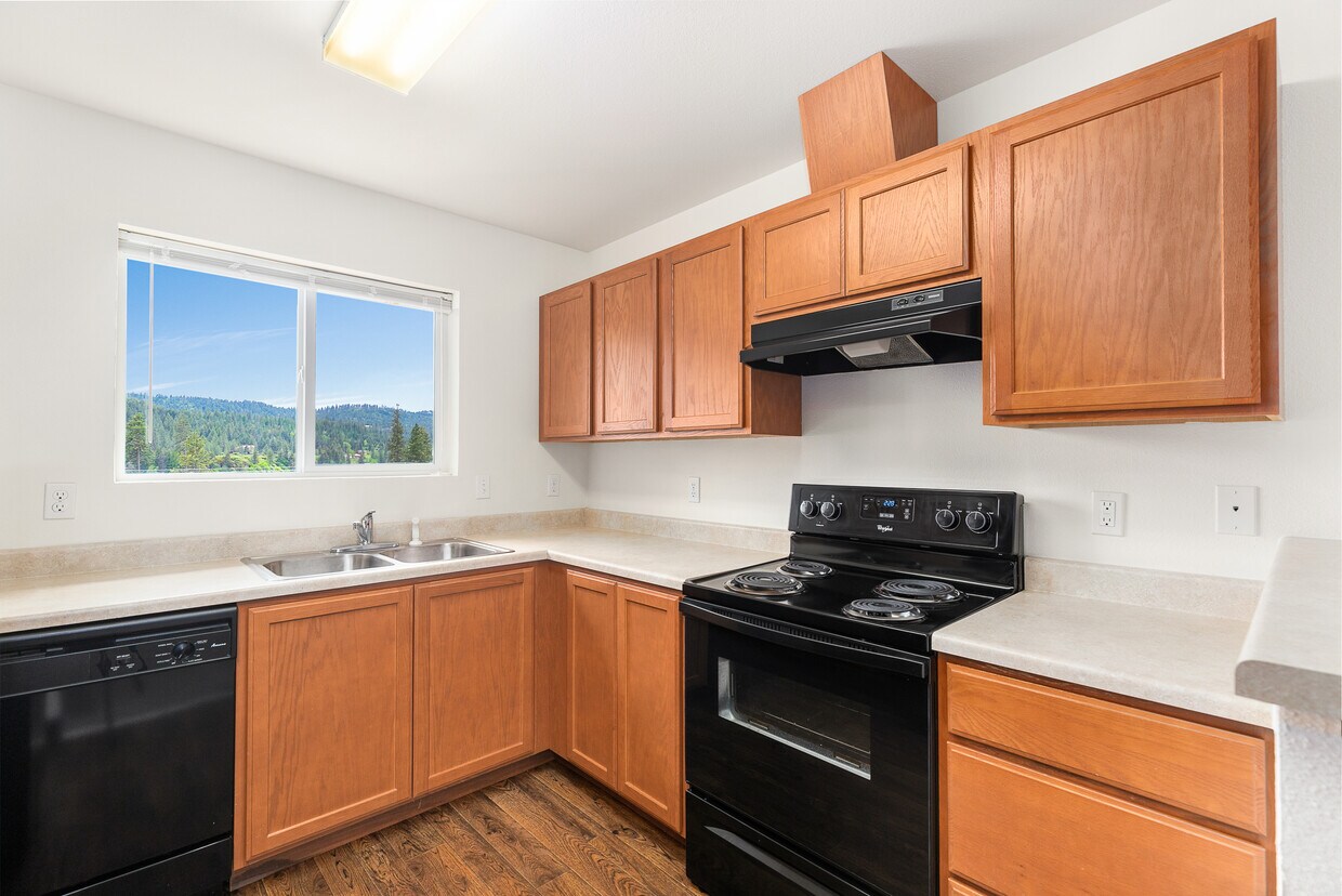 River View Ventures Apartments Coeur d'Alene, ID