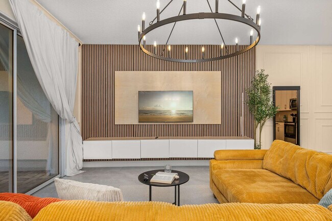 Foto del edificio - 1660 Tropical Palms Cir