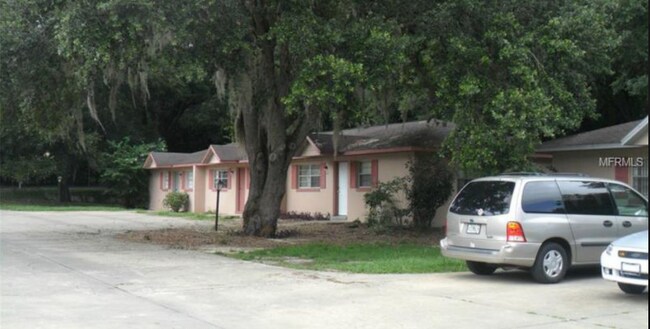 Exterior - 113 Neil Ct