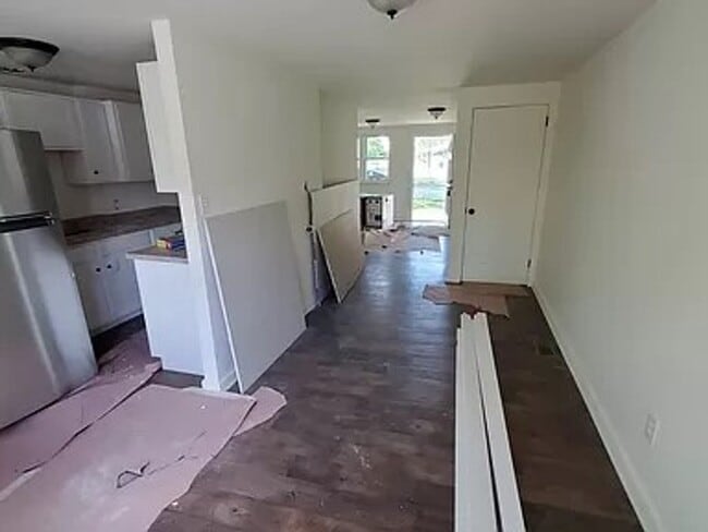 Building Photo - 3 Bedroom 1.5 Bath