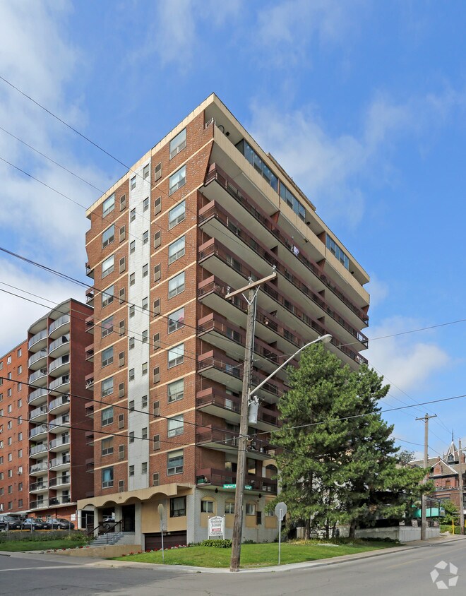Hughson Towers Apartments 150 Hughson St S Hamilton, ON