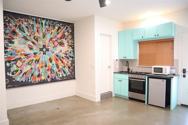 Foto del edificio - 2307 E 2nd St