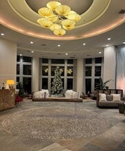 Building Photo - 2641 N Flamingo Rd