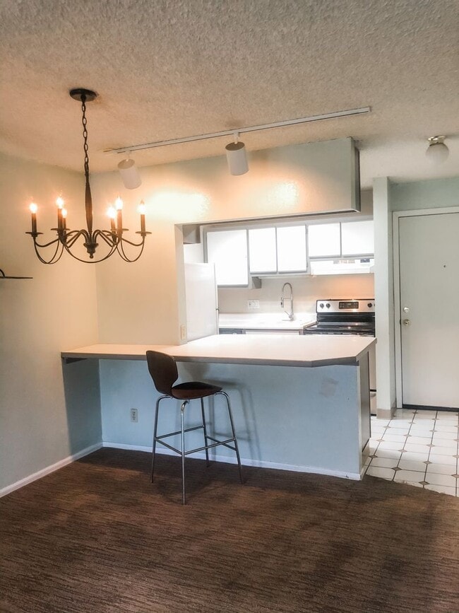 Building Photo - 3250 Oneal Cir