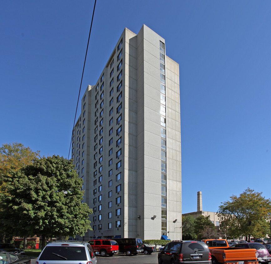 Foto del edificio - Park Shore East Apartments