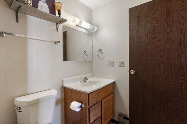 Foto del edificio - 7900 Harwood Ave