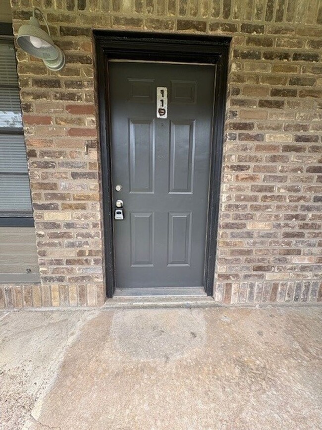 Foto del edificio - 1226 Baylor Ave