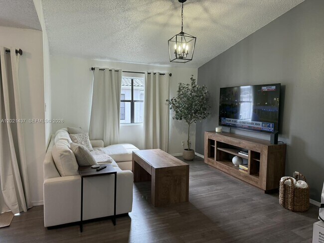 Foto del edificio - 10360 SW 150th Ct