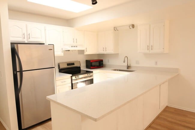 Building Photo - Provo Condo For Rent