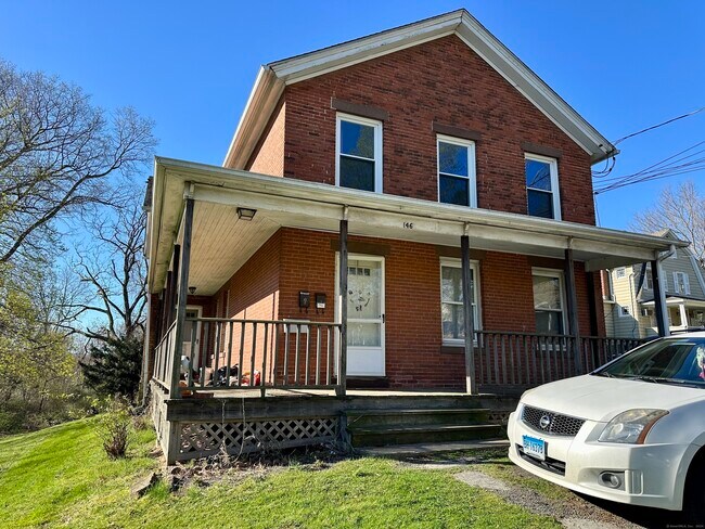 Building Photo - 146 Highland Ave