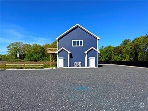 Building Photo - 19 Kroemer Ave
