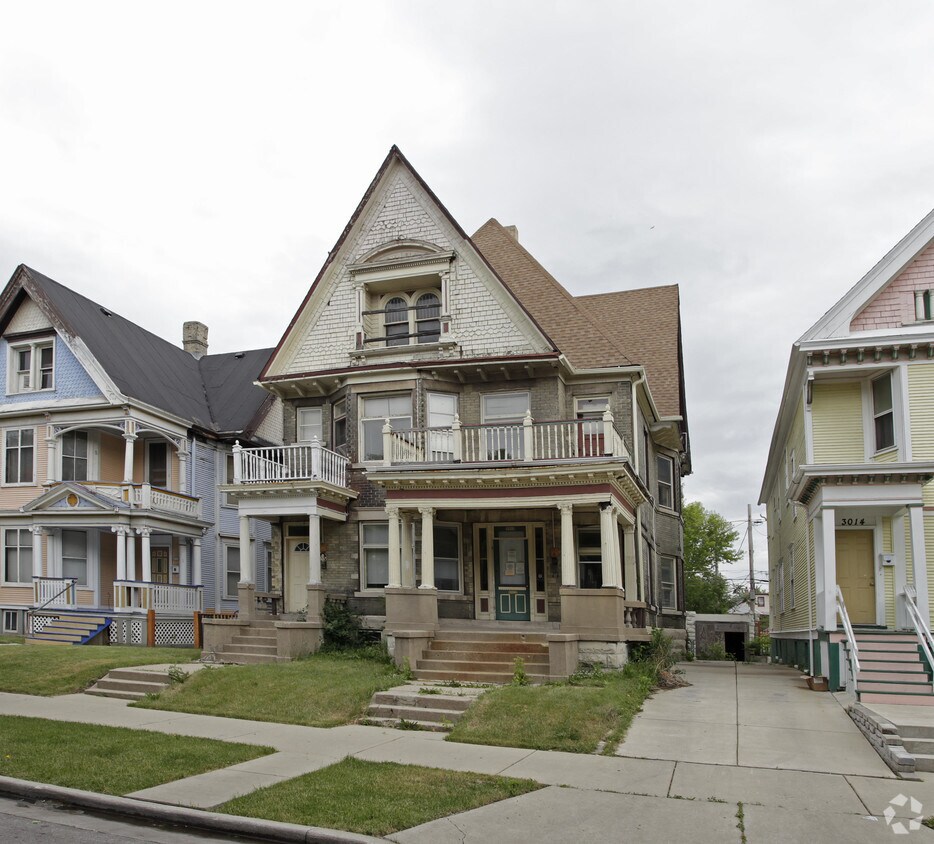 30183020 W Juneau Ave, Milwaukee, WI 53208 Apartments in Milwaukee, WI