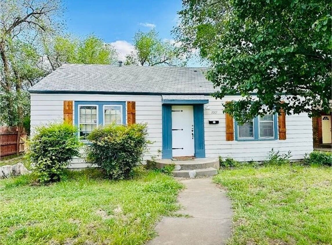 Foto principal - 2007 27th St