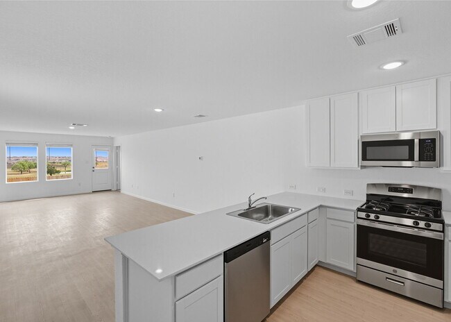 Foto del edificio - New Braunfels New Home Rental! Rare Serene Country View