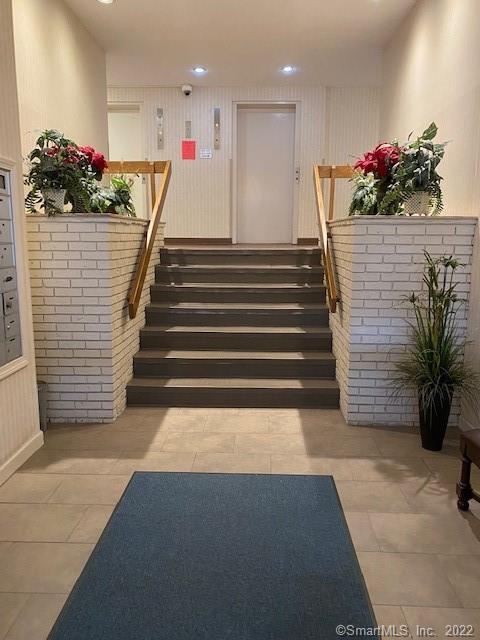 Foto del edificio - 34A E Pembroke Rd