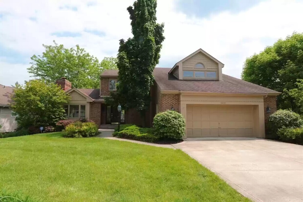 9835 Old Chimney Ct, Blue Ash, OH 45241 House Rental in Blue Ash, OH