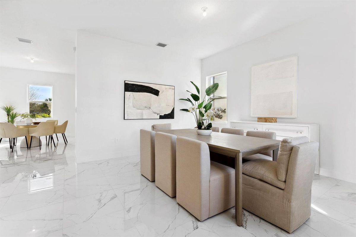 Foto principal - 12240 SW 44th St