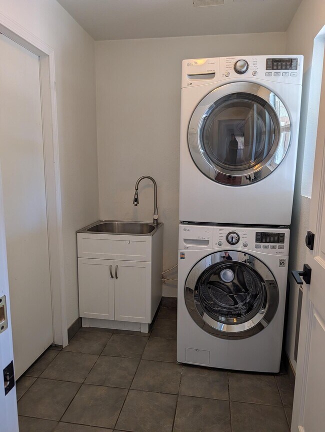 Foto del edificio - 35880 Sage Ln
