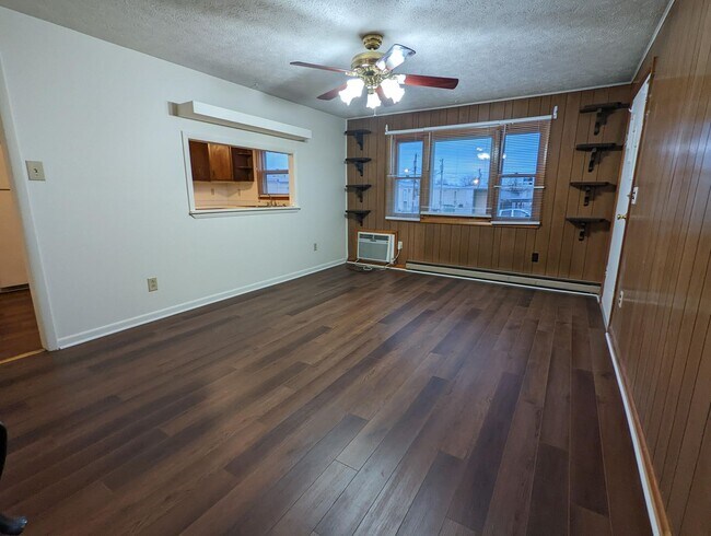 Foto del edificio - 359 Eagle School Rd