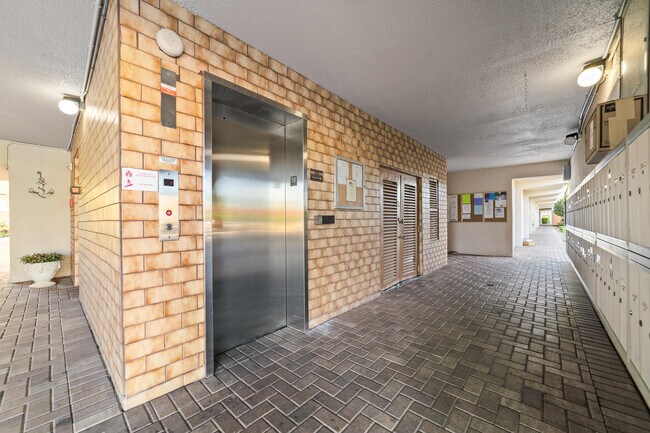 Foto del edificio - 230 NE 26th Ave