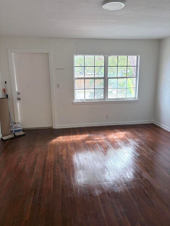 Foto del edificio - 213 SE 9th St