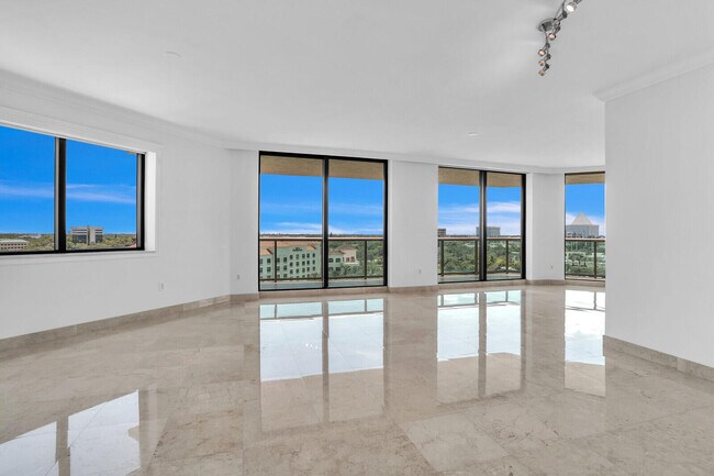 Foto del edificio - 3010 PGA Blvd