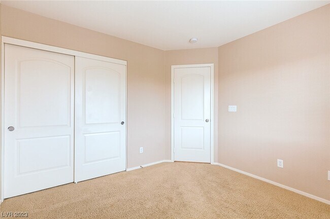 Building Photo - 3848 Van Ness Ave