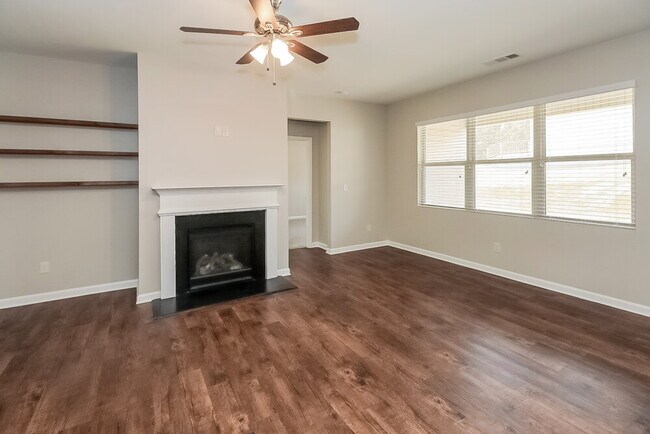 Foto del edificio - 141 Ivey Meadow Dr