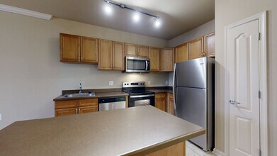 Interior Photo - Signal Hill Apartment Homes