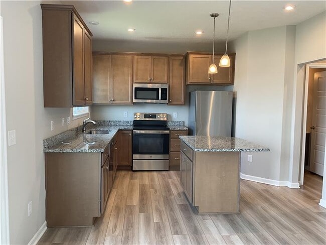 Foto del edificio - 10561 Elderberry Ln