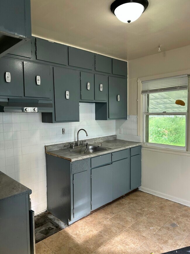 Foto del edificio - 4608 St James Ave