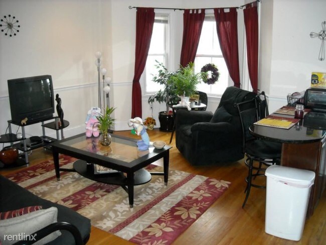 Foto del edificio - 1611 Tremont St