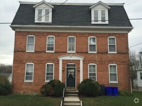 Building Photo - 201 Nashville Blvd