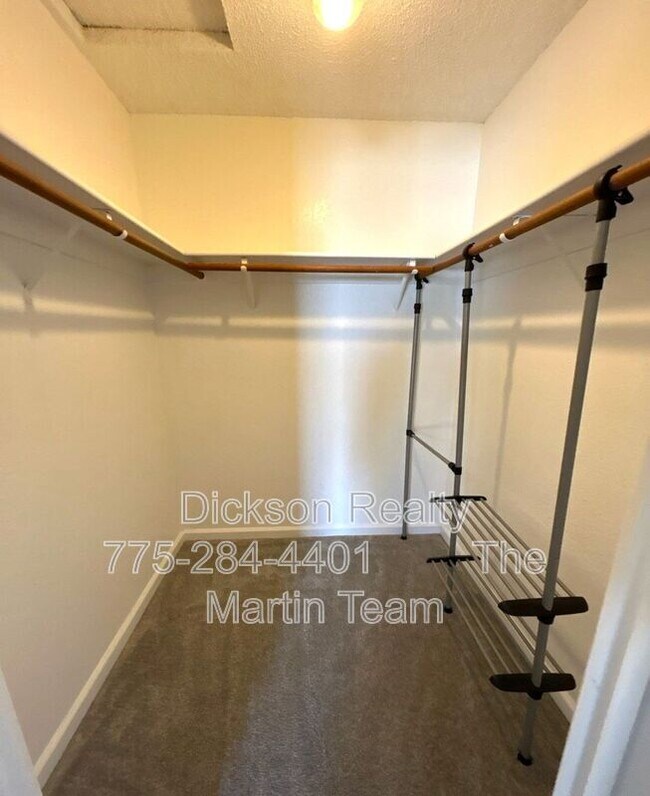 Foto del edificio - 6360 Fairhaven Pl