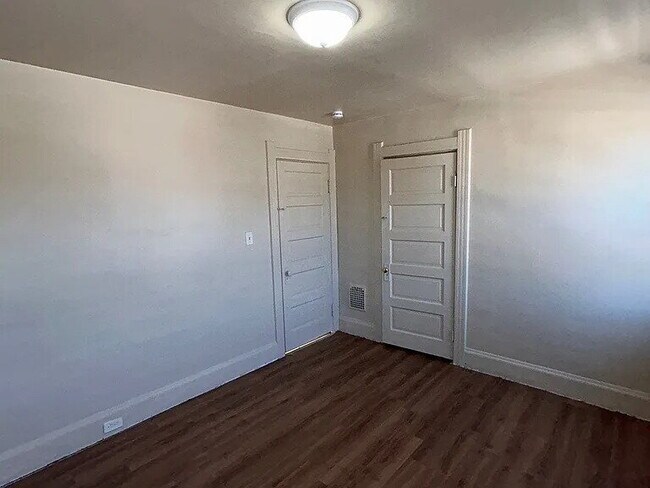 Foto del edificio - Charming single-family home featuring 3 spacious bedrooms and 1 full bathroom.