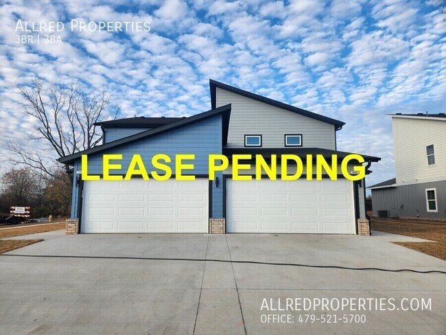 Photo - 1608 SW Casuarina Dr Townhome