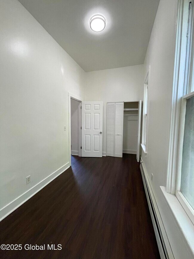 Foto del edificio - 475 S Pearl St